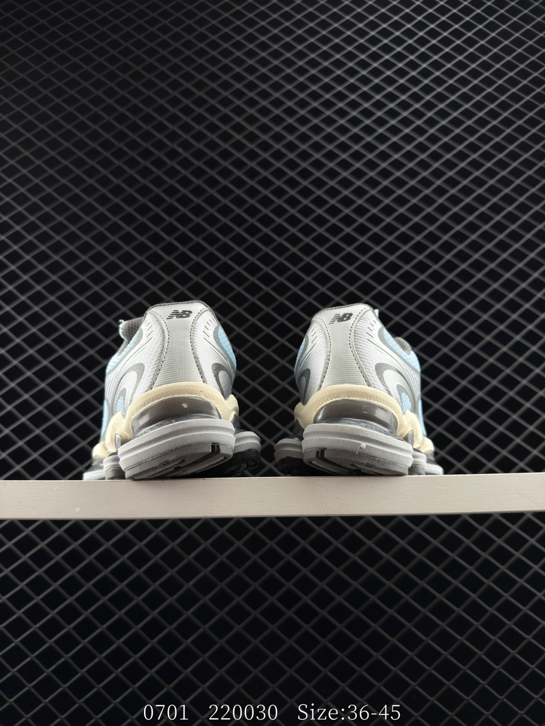 New Balance 新百伦 NB2000